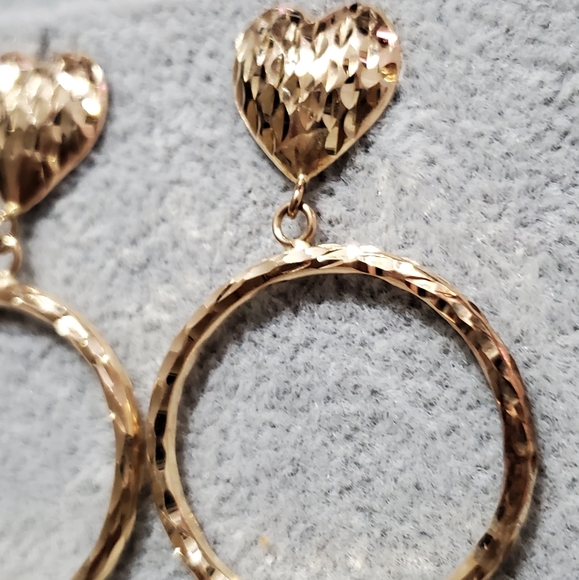 Gold Earrings - Picture 2 of 6